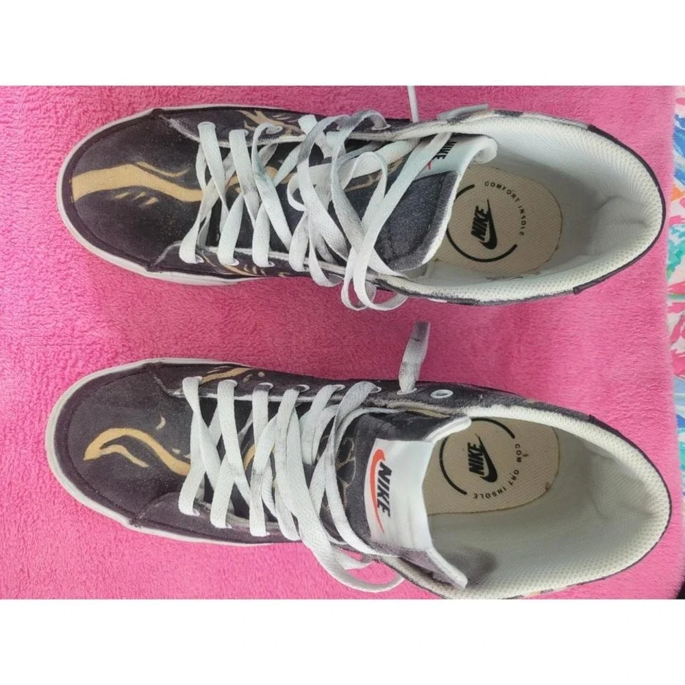 Nike Men's One Of A Kind Hand Drawn Custom Design Black and Gold Canvas Trainors